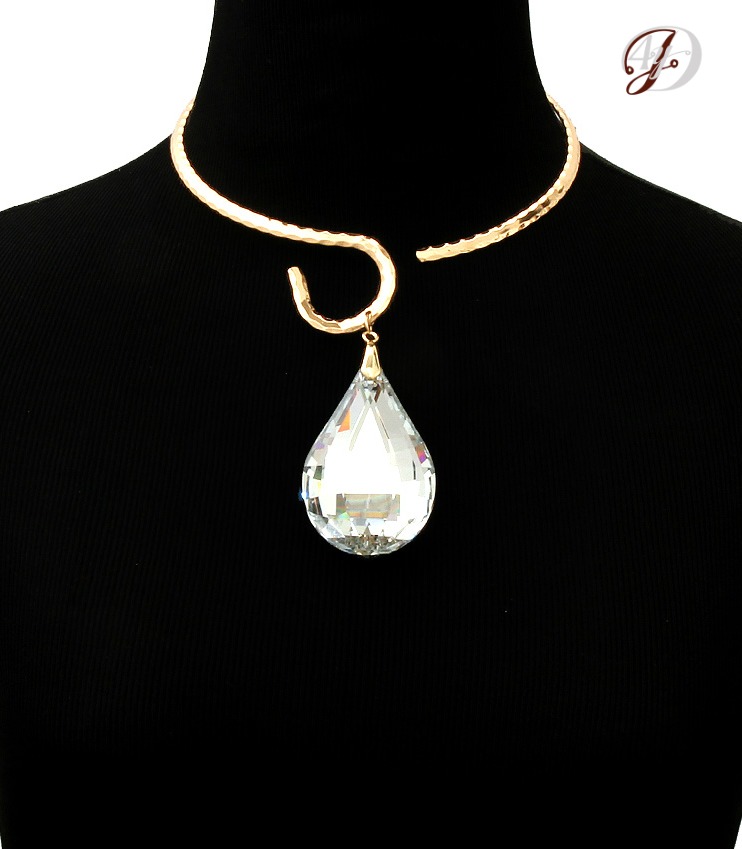 Pendant Necklace, Choker With Crystal Pendant
